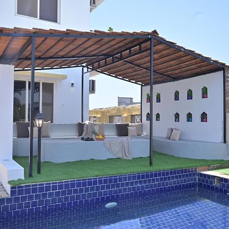 Eko Stay - Octagon Farms Villa Lonavala Bagian luar foto