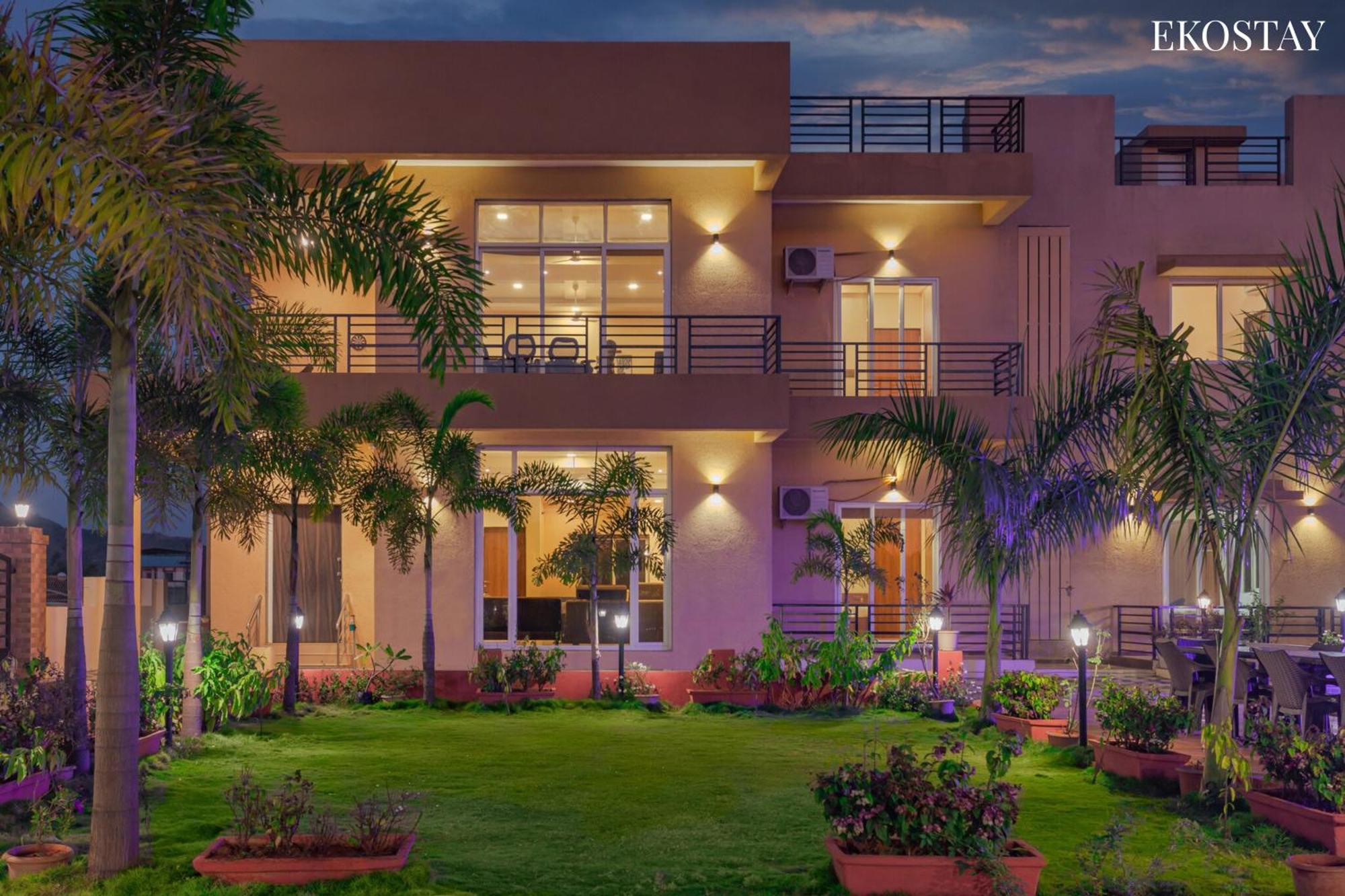 Eko Stay - Octagon Farms Villa Lonavala Bagian luar foto